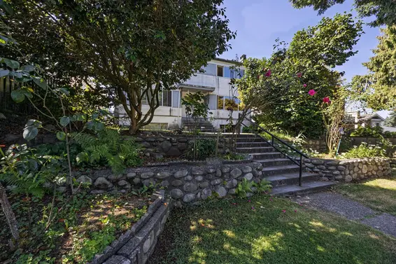 227-229 West 19th Street, North Vancouver For Sale - image 23