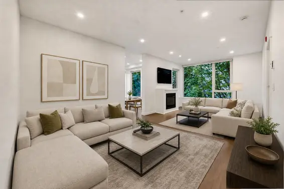 411 119 West 22nd Street, North Vancouver