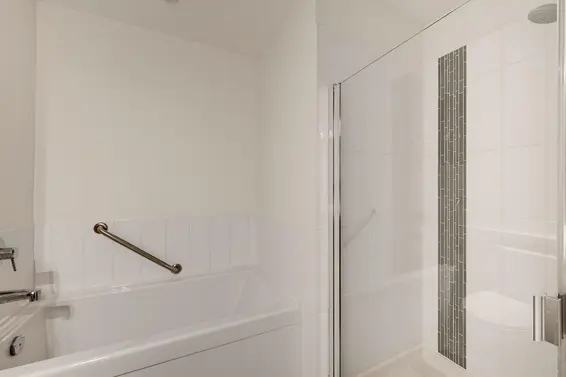 411 119 West 22nd Street, North Vancouver For Sale - image 33