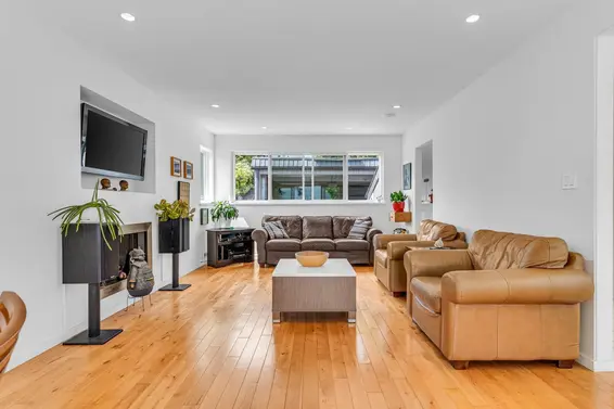 2360 Caledonia Avenue, North Vancouver For Sale - image 12