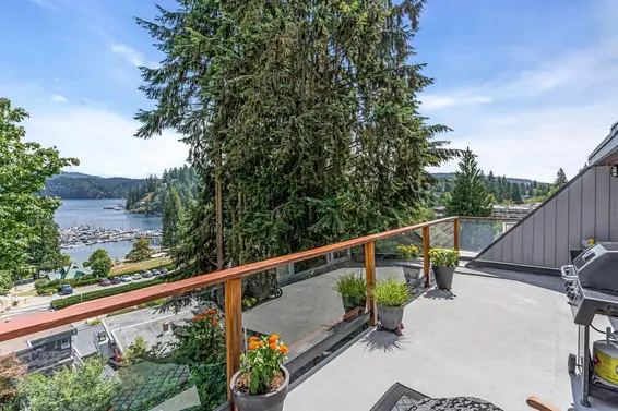 2360 Caledonia Avenue, North Vancouver For Sale - image 3