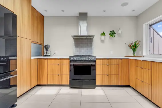 2360 Caledonia Avenue, North Vancouver For Sale - image 6
