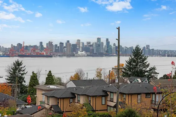 5 528 East 2nd Street, North Vancouver For Sale - image 13