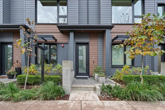 5 528 East 2nd Street, North Vancouver For Sale - image 35