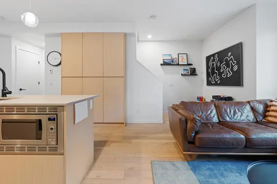 5 528 East 2nd Street, North Vancouver For Sale - image 9