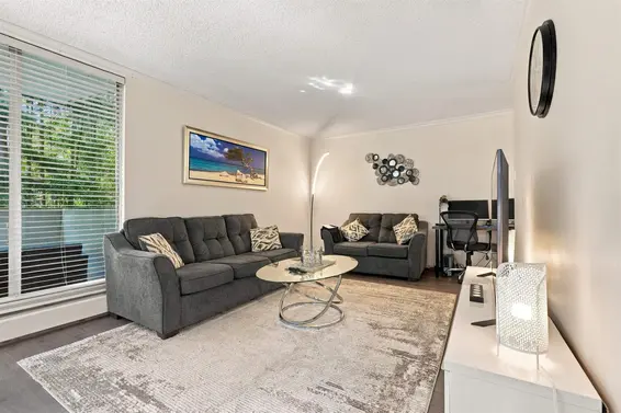 403 2024 Fullerton Avenue, North Vancouver For Sale - image 9