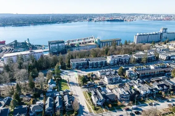 802 East 3rd Street, North Vancouver For Sale - image 3