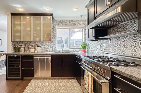 1 226 East 10 Street, North Vancouver For Sale - image 15