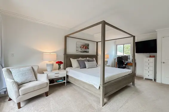 1 226 East 10 Street, North Vancouver For Sale - image 17