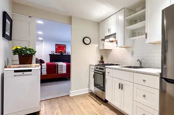 1 226 East 10 Street, North Vancouver For Sale - image 27
