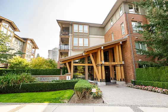 107 1111 East 27th Street, North Vancouver