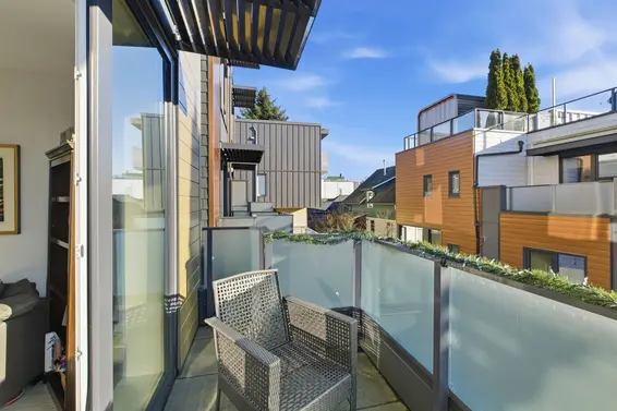 33 720 East 3rd Street, North Vancouver For Sale - image 10