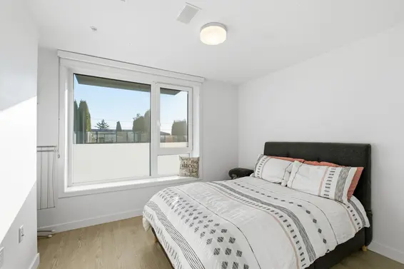 33 720 East 3rd Street, North Vancouver For Sale - image 11