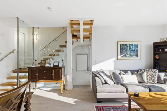 33 720 East 3rd Street, North Vancouver For Sale - image 6