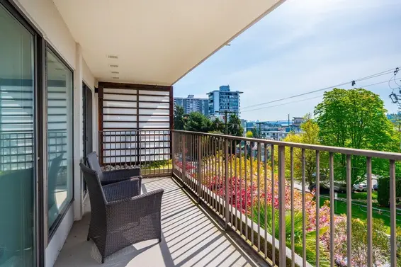 401 747 17th Street, West Vancouver For Sale - image 17