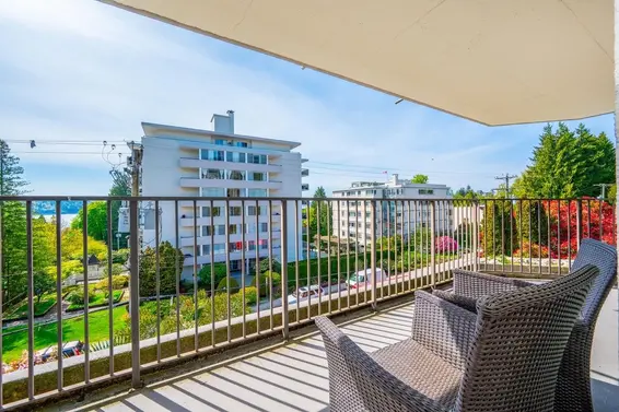401 747 17th Street, West Vancouver For Sale - image 19