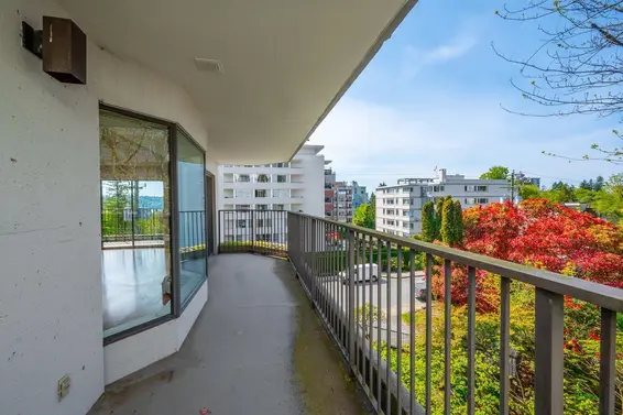401 747 17th Street, West Vancouver For Sale - image 20