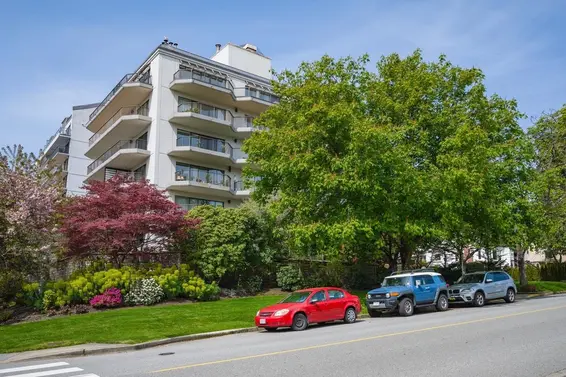 401 747 17th Street, West Vancouver For Sale - image 24