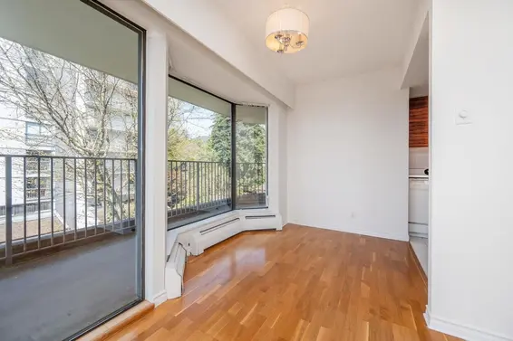 401 747 17th Street, West Vancouver For Sale - image 6