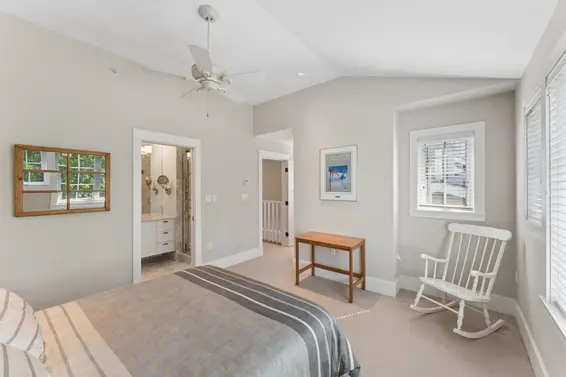 2071 Esquimalt Avenue, West Vancouver For Sale - image 12