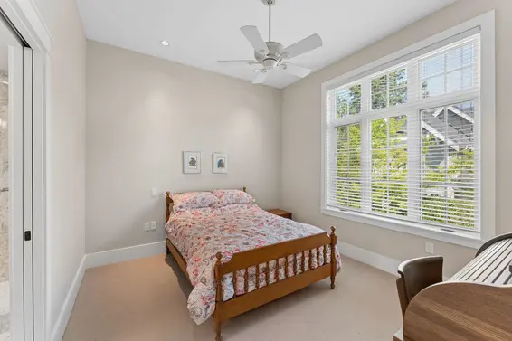 2071 Esquimalt Avenue, West Vancouver For Sale - image 14