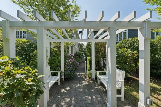 2071 Esquimalt Avenue, West Vancouver For Sale - image 33