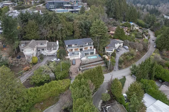 863 Younette Drive, West Vancouver For Sale - image 38