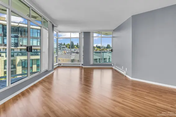 903 130 East 2nd Street, North Vancouver For Sale - image 8