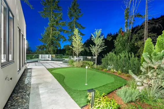5773 Primrose Place, West Vancouver For Sale - image 34