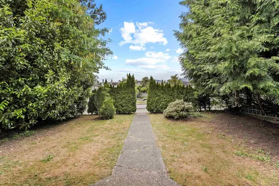443-445 West Keith Road, Vancouver For Sale - image 37