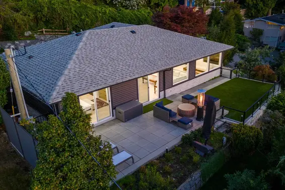 3812 Dalkeith Drive, North Vancouver