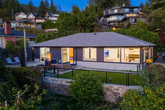 3812 Dalkeith Drive, North Vancouver For Sale - image 2