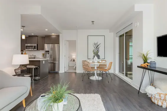 407 733 West 3rd Street, North Vancouver For Sale - image 2