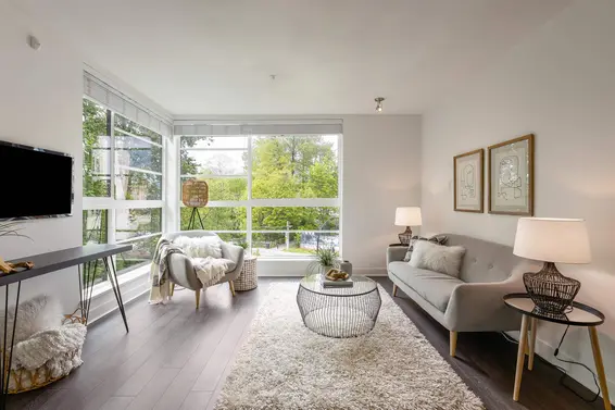 407 733 West 3rd Street, North Vancouver For Sale - image 4