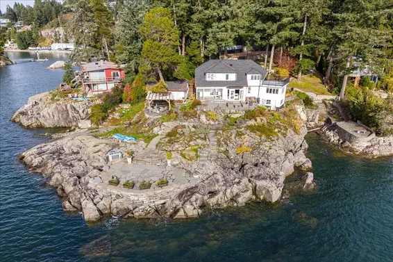 5826 Eagle Island, West Vancouver