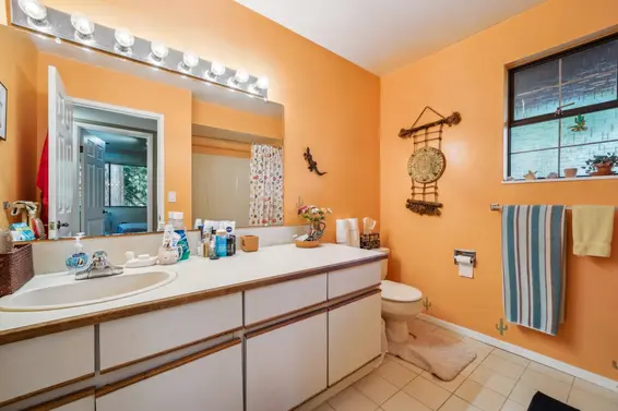 4706 Meadfeild Road, West Vancouver For Sale - image 19