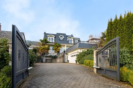 2285 Kings Avenue, West Vancouver