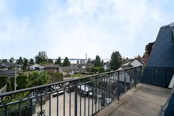 2285 Kings Avenue, West Vancouver For Sale - image 3