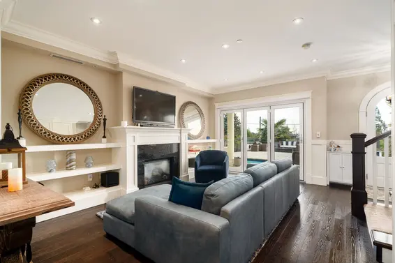 2285 Kings Avenue, West Vancouver For Sale - image 7