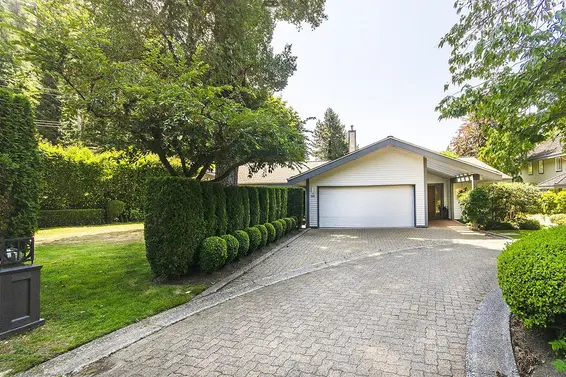 6980 Odlum Court, West Vancouver For Sale - image 2