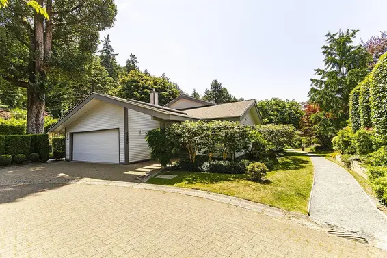 6980 Odlum Court, West Vancouver For Sale - image 3