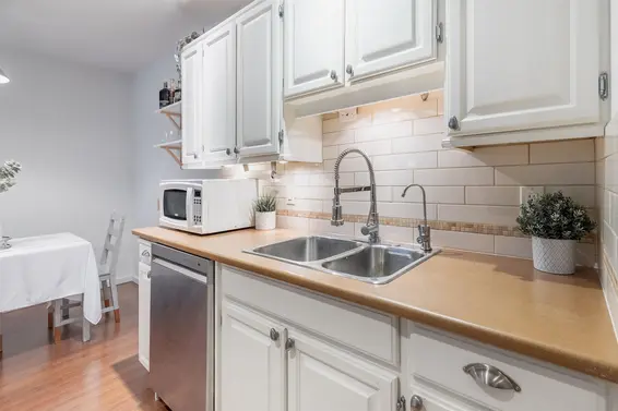 319 206 East 15th Street, North Vancouver For Sale - image 8