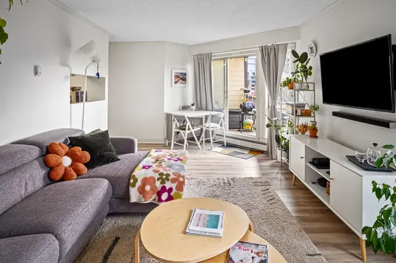 205 235 West 4th Street, North Vancouver For Sale - image 4