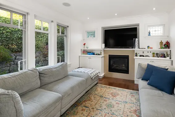 2623 Lawson Avenue, West Vancouver For Sale - image 18