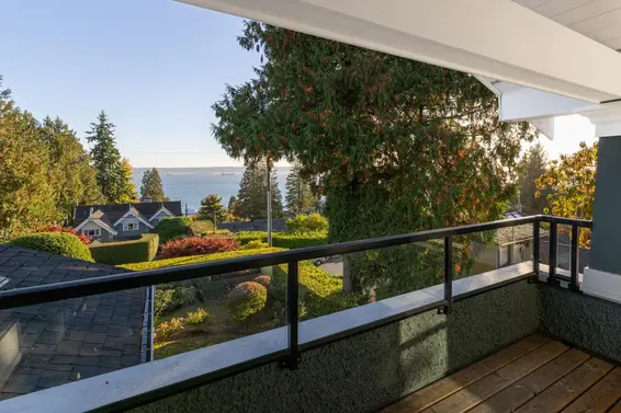 2623 Lawson Avenue, West Vancouver For Sale - image 37