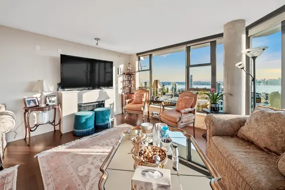 805 683 West Victoria Park, North Vancouver For Sale - image 7