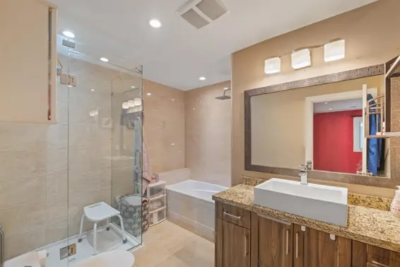 1329 Appin Road, North Vancouver For Sale - image 9