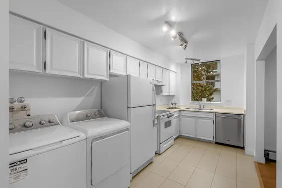 401 1390 Duchess Avenue, West Vancouver For Sale - image 9
