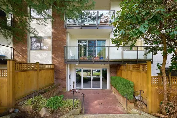 302 1515 Chesterfield Avenue, North Vancouver For Sale - image 19