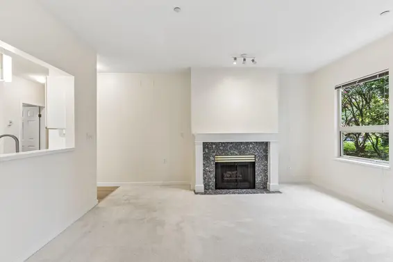 105 843 22nd Street, West Vancouver For Sale - image 3